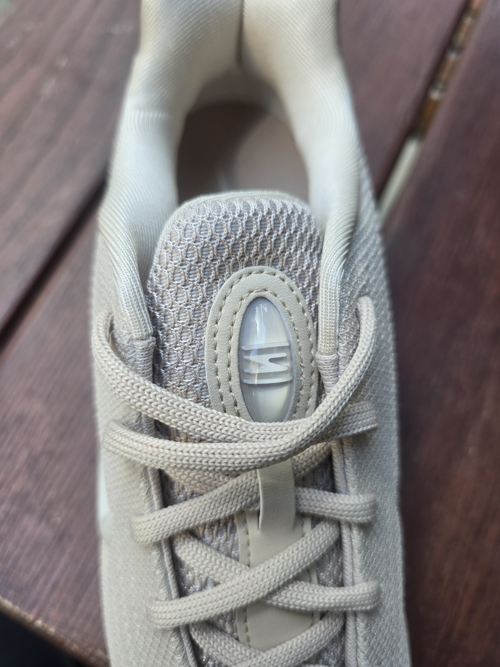 NEW!!! Nike Women's Shox Z Sneakers,Color: Oatmeal/Phantom-Linen, Size W7 - Picture 13 of 16